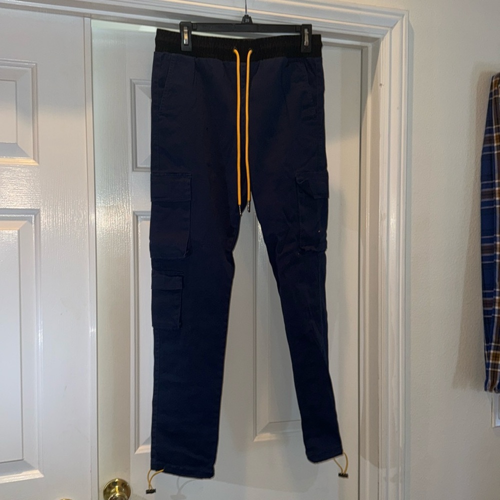 Young and Reckless cargo joggers size S BLUE